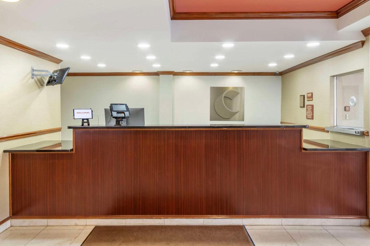 Comfort Inn & Suites Airport Convention Center North Charleston Eksteriør bilde