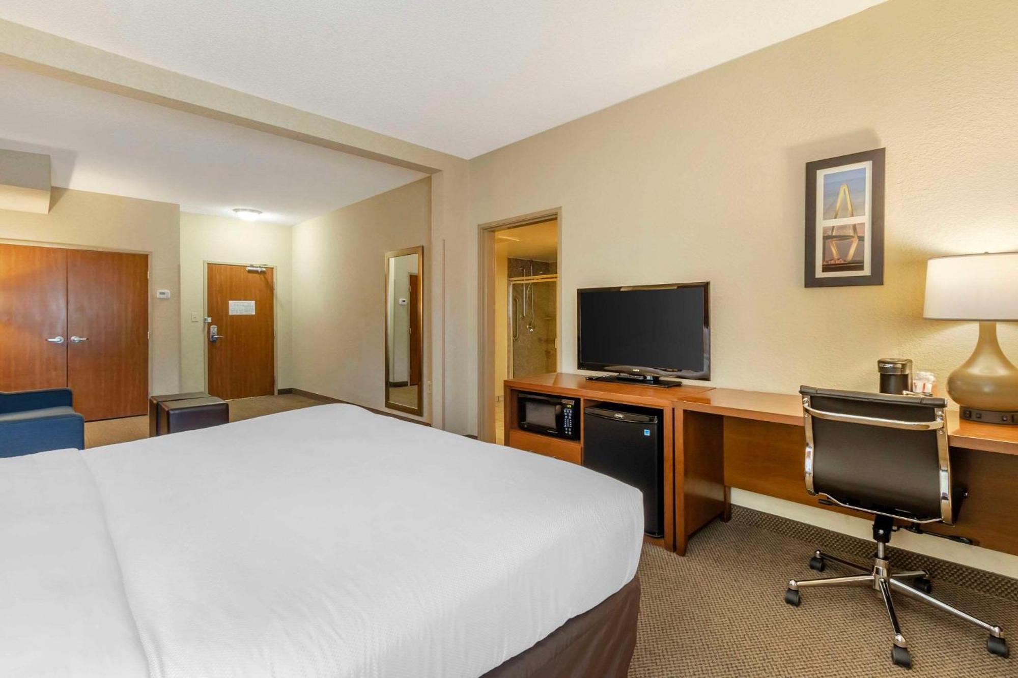 Comfort Inn & Suites Airport Convention Center North Charleston Eksteriør bilde